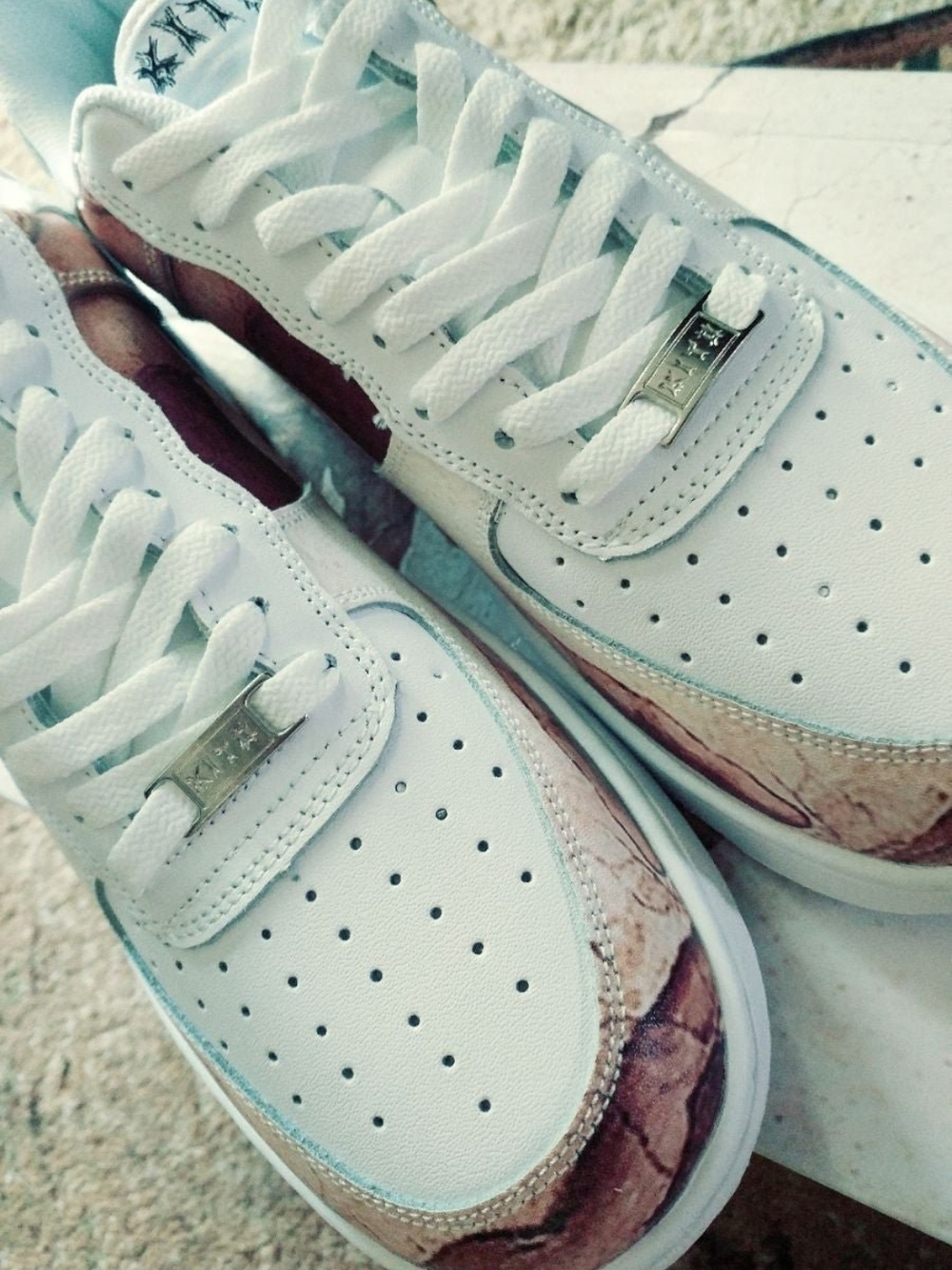 Force of Creation Low White Leather Sneakers - Picture 8 of 12